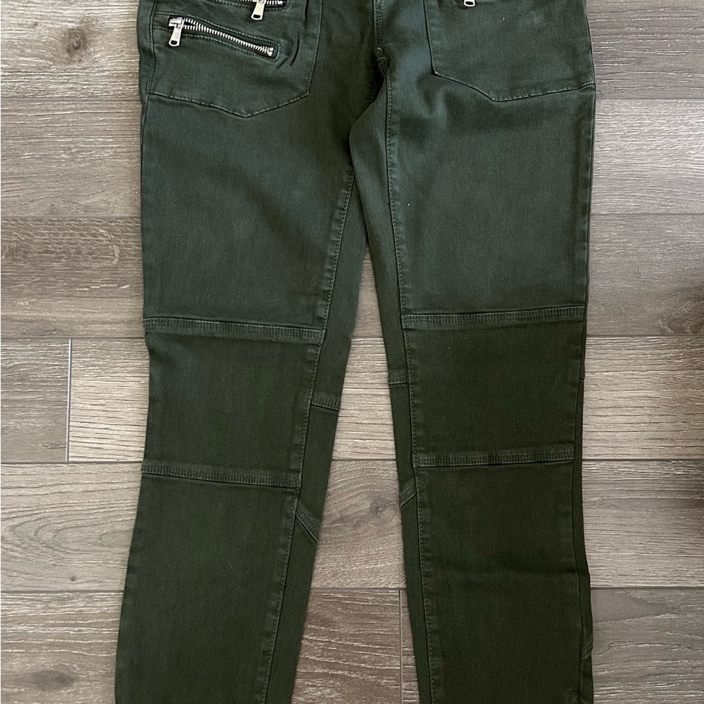 Dark Green Cargo Pants with Zipper Pockets